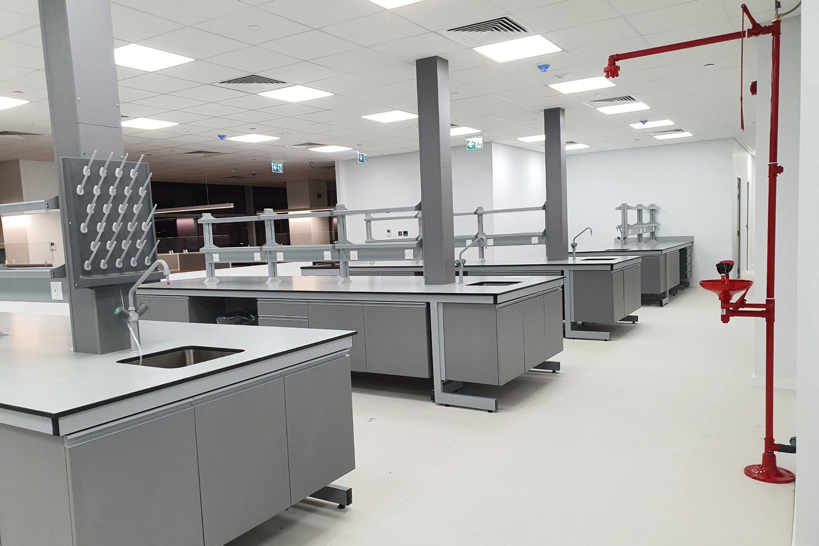 Industrial lab furniture