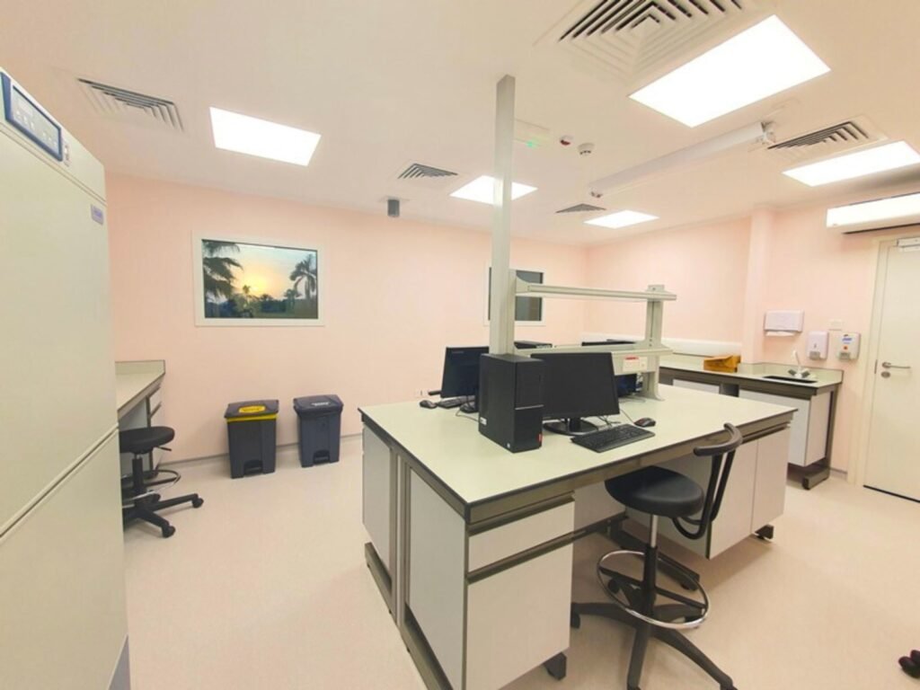 Medical Lab Furniture